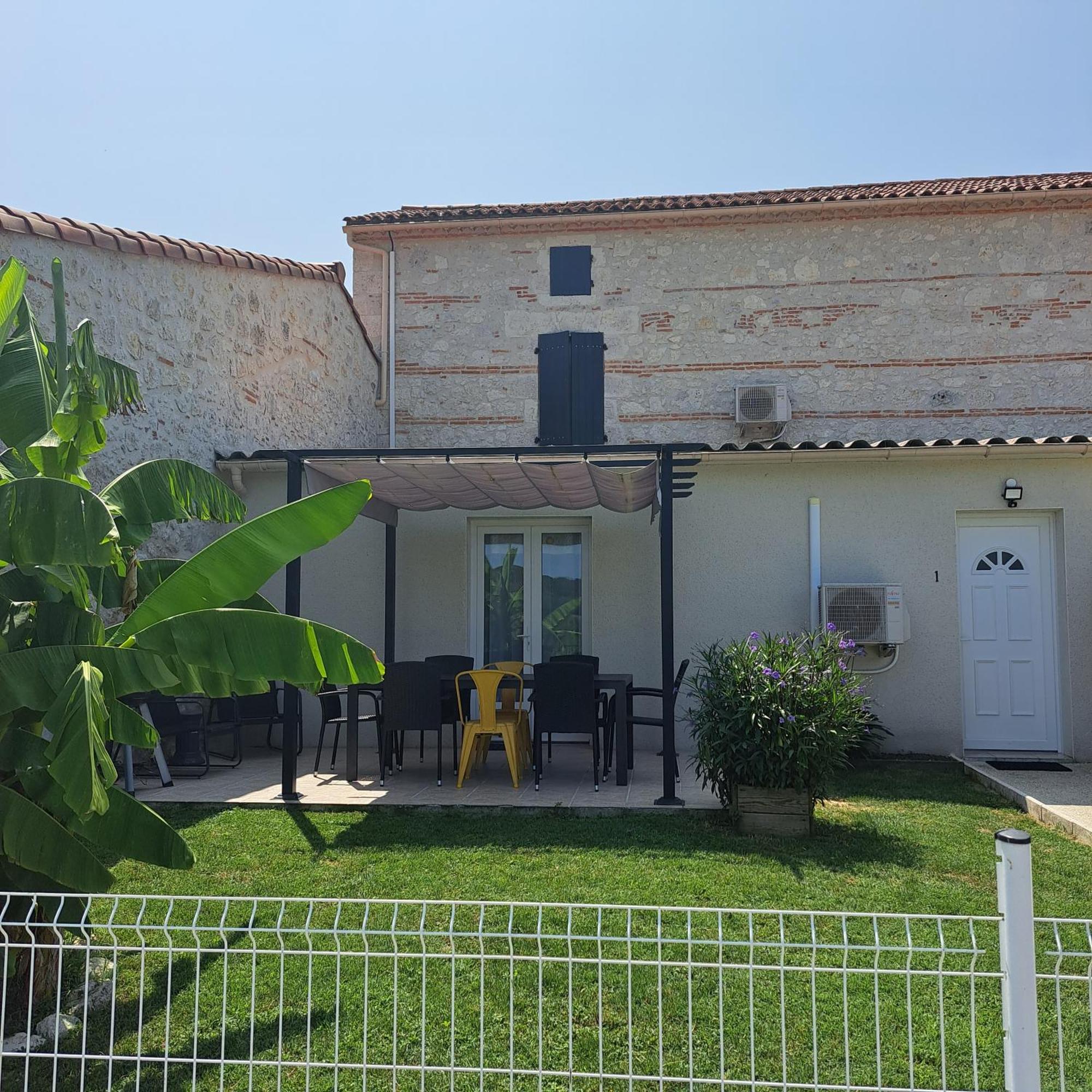 Le Domaine Vesque Βίλα Saint-Pierre-de-Clairac Εξωτερικό φωτογραφία